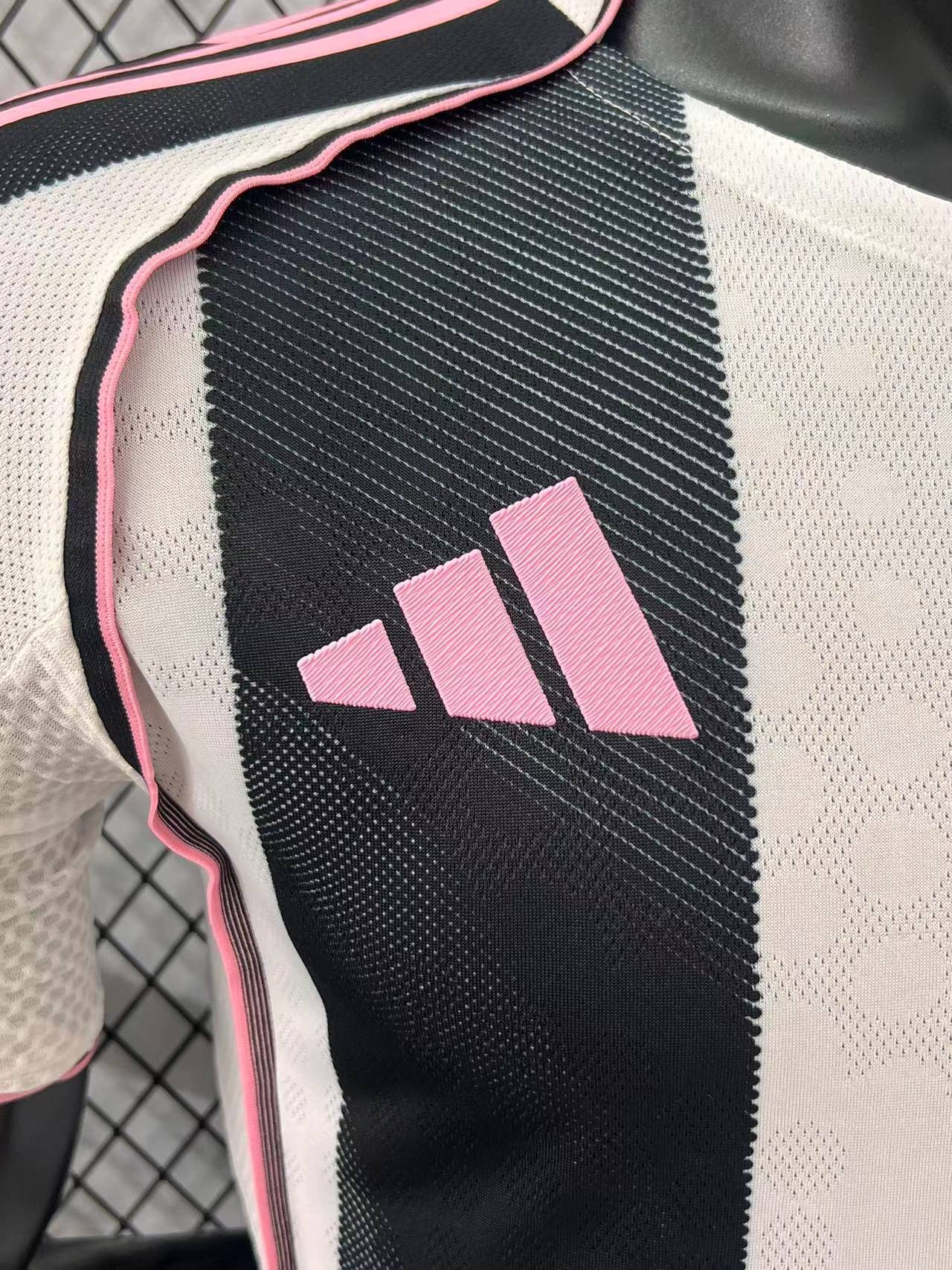 יובנטוס חולצת בית 25/26