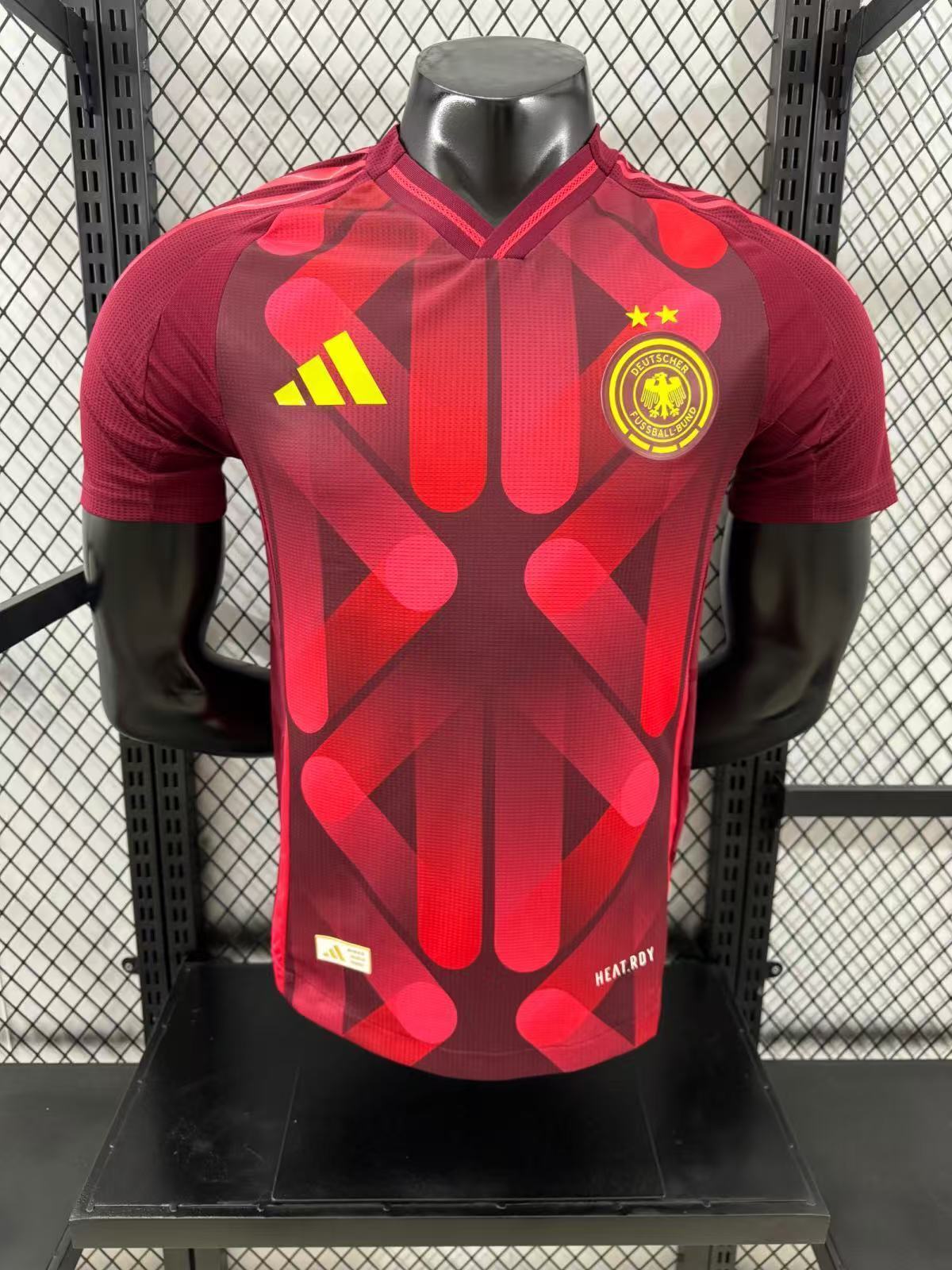 חולצת חוץ של גרמניה לעונת 2025/26