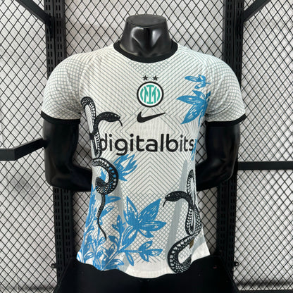 אינטר חולצה מיוחדת