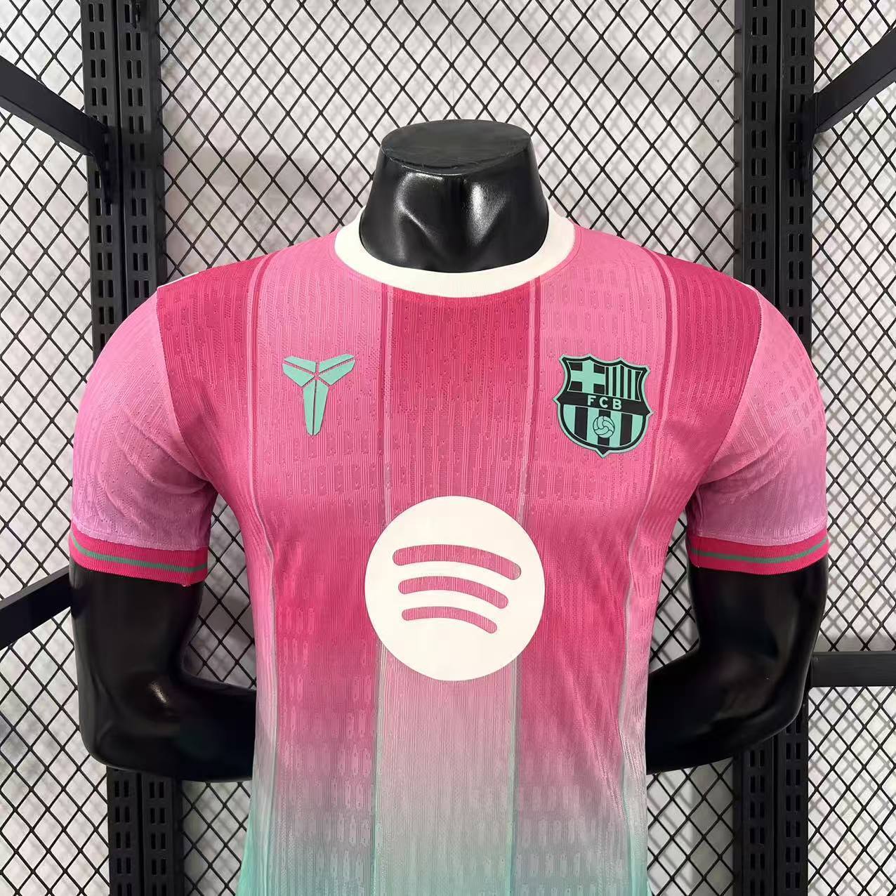 חולצה מהדורה מיוחדת של ברצלונה