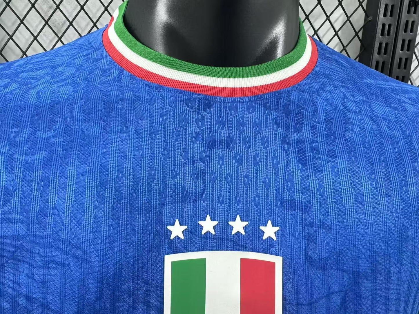 חולצת איטליה 24/25 מיוחדת - מהדורה כחולה קלאסית