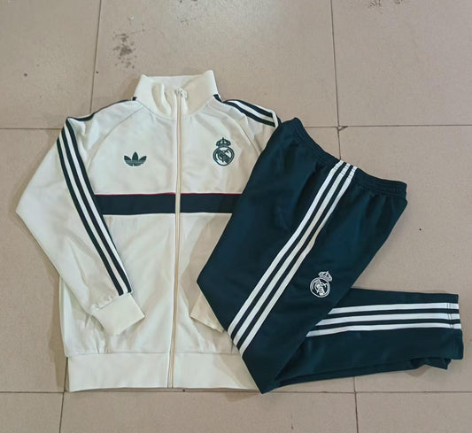 Adidas חליפת ריאל מדריד 2026/27 – קרם וירוק כהה