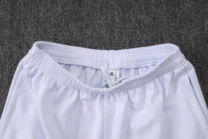 🤍⚽ חליפת אימון ריאל מדריד 25/26 – לבן קלאסי עם קפוצ’ון