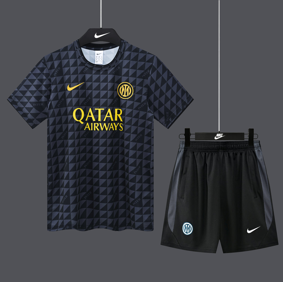 Inter Milan חליפת כדורגל קצרה אינטר מילאנו 2026/27בצבע שחור