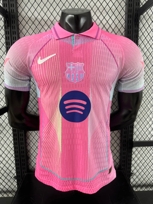 ברצלונה חולצה מיוחדת