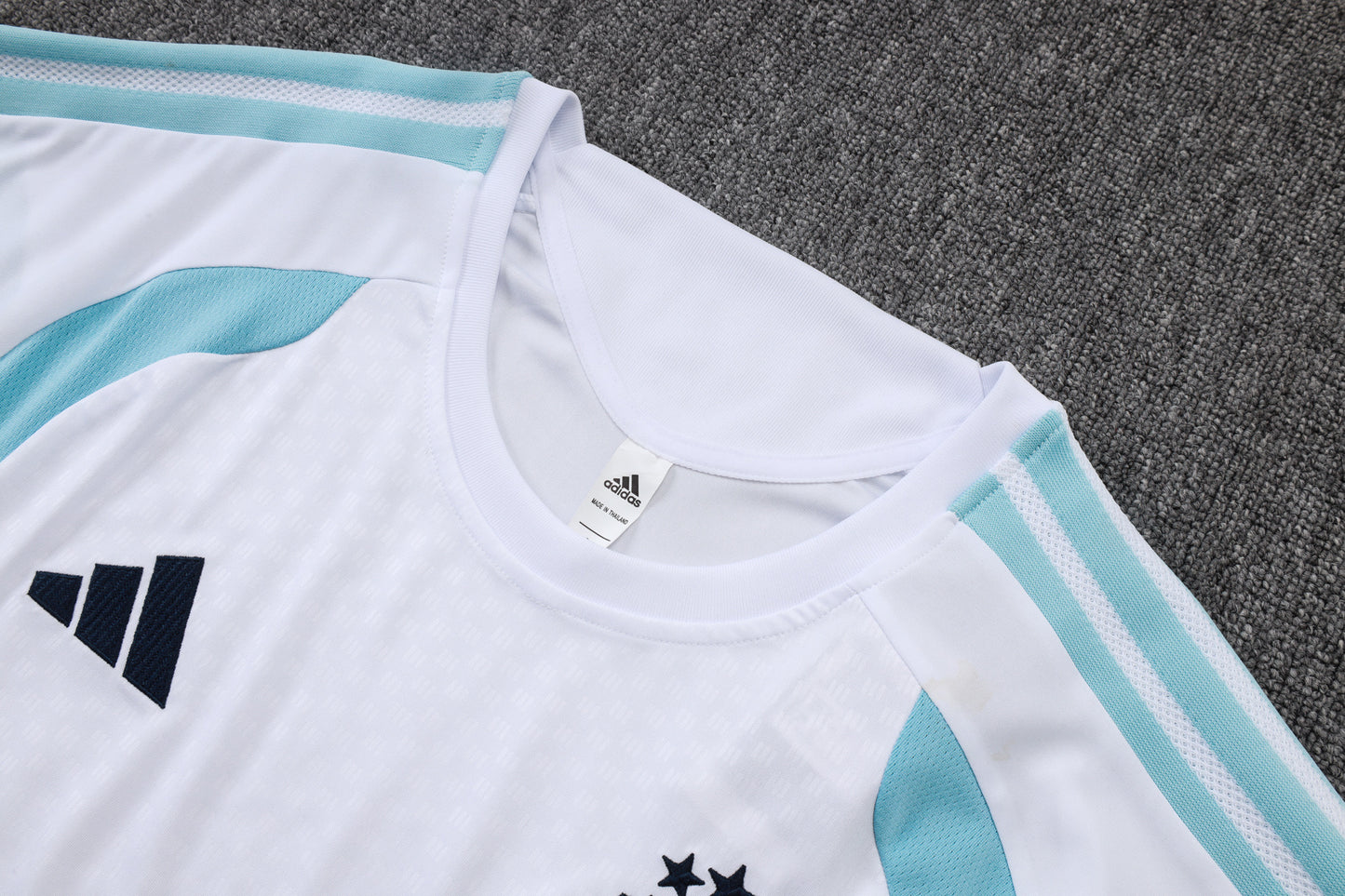 חליפה קצרה נבחרת ארגנטינה לבנה עונת 2026/2027