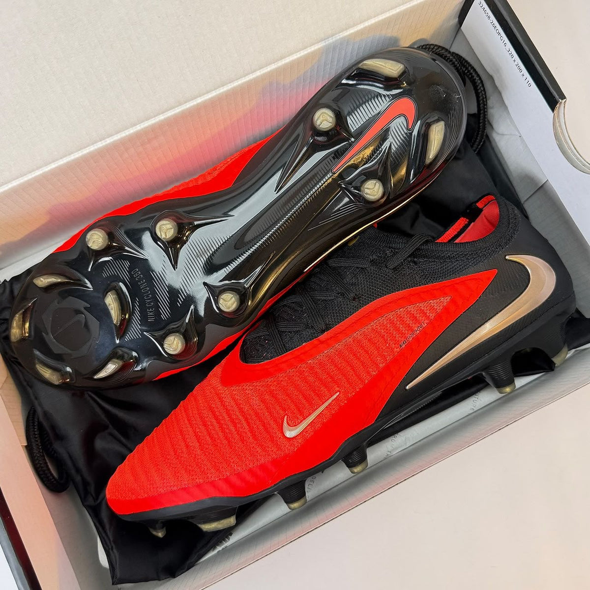 נעלי כדורגל נייק Nike Phantom 6 Low Elite FG – Brea