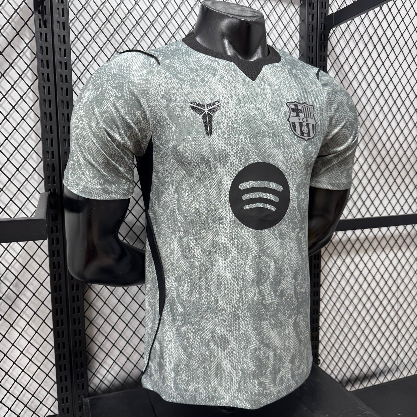 FC Barcelona x Kobe Bryant 2026/27 – Goalkeeper Away - חולצת שוער ברצלונה