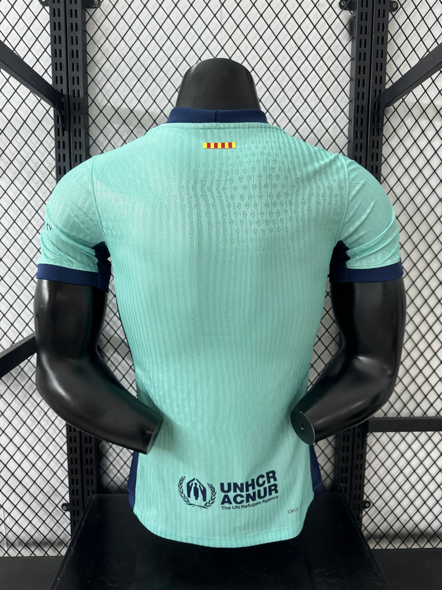 חולצת FC ברצלונה מיוחדת – מהדורה ייחודית