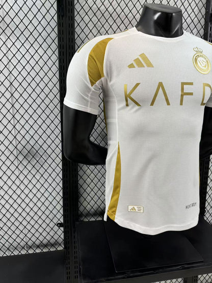 אל נאסר 24/25 – חולצת חוץ לבנה וזהב בעיצוב פרימיום