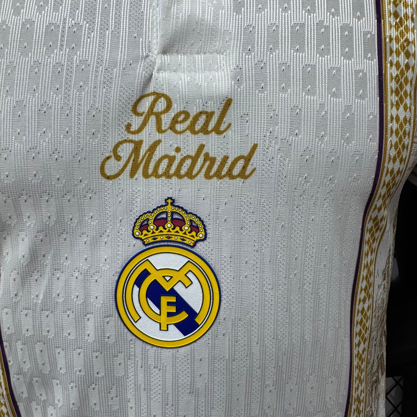 Real Madrid Special Edition – Madrid Heritage  חולצת ריאל מדריד מיוחדת