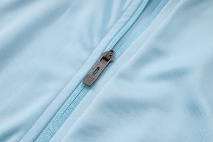 חליפת אימון מנצ׳סטר סיטי 2025/26 – תכלת עם רוכסן מלא