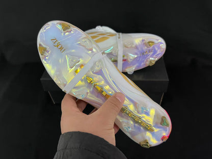 adidas Predator Accuracy FG Signature Edition – White / Gold - נעליי אדידס