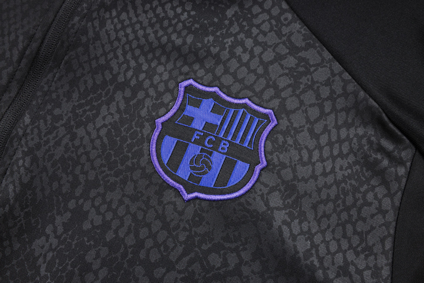 חליפת אימון ברצלונה 2025/26 – שחור מהדורה חדשה