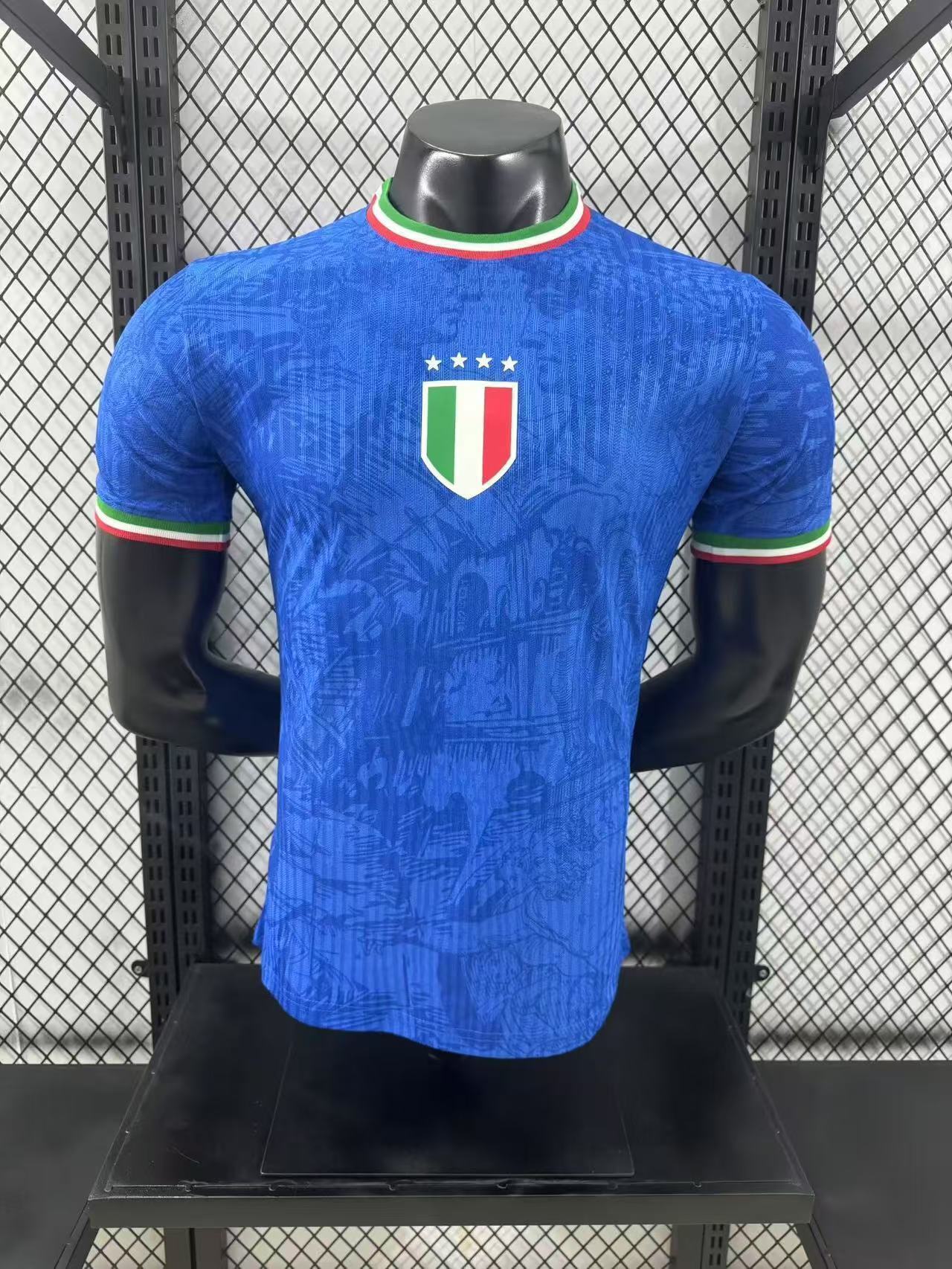 חולצת איטליה 24/25 מיוחדת - מהדורה כחולה קלאסית